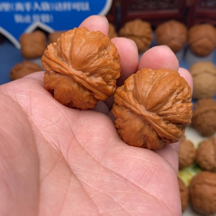 文玩核桃把件卧龙粗筋