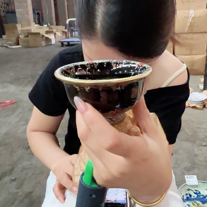 摆件景德镇高温陶瓷乌金压手杯配礼盒