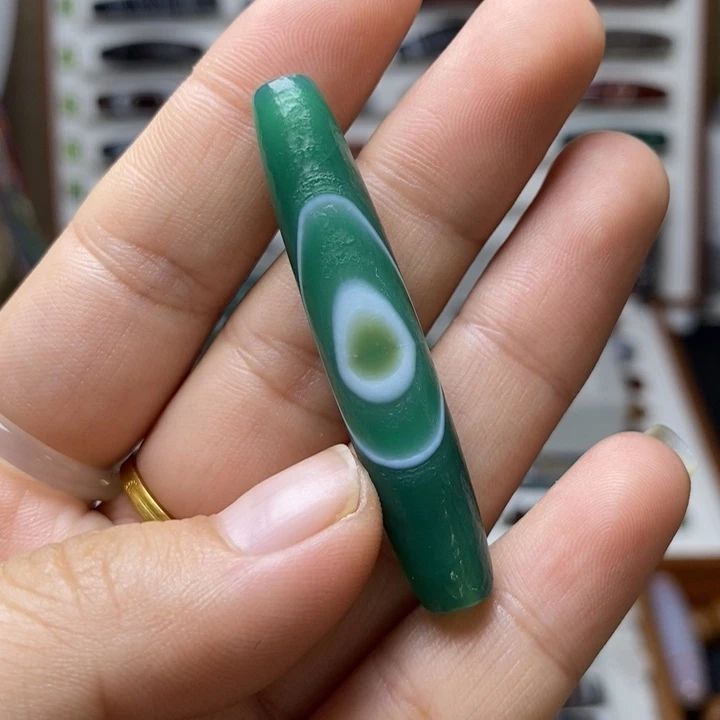 玛瑙/玉髓颈饰未镶嵌晕**咩