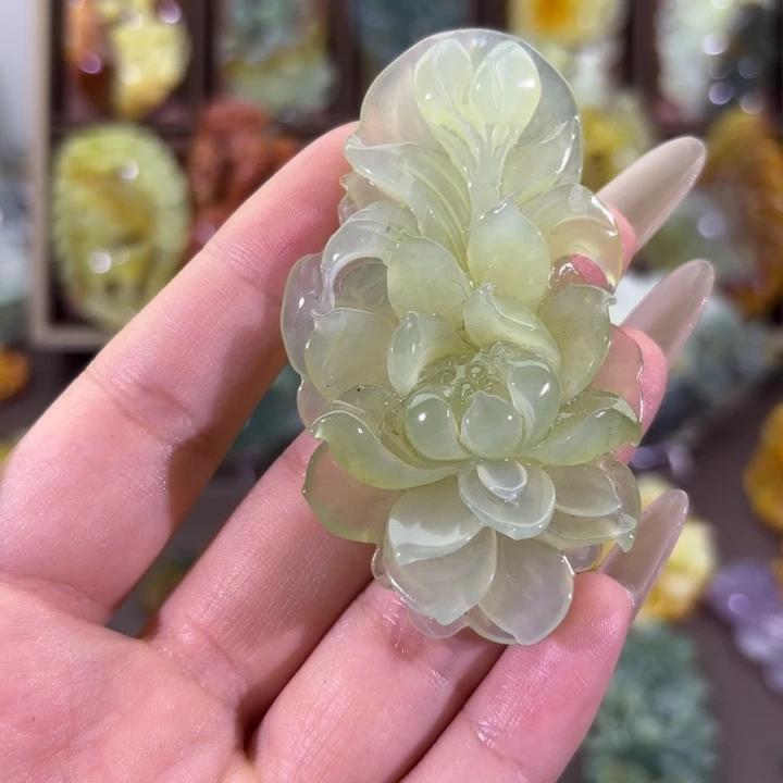 未镶嵌蛇纹石玉颈饰