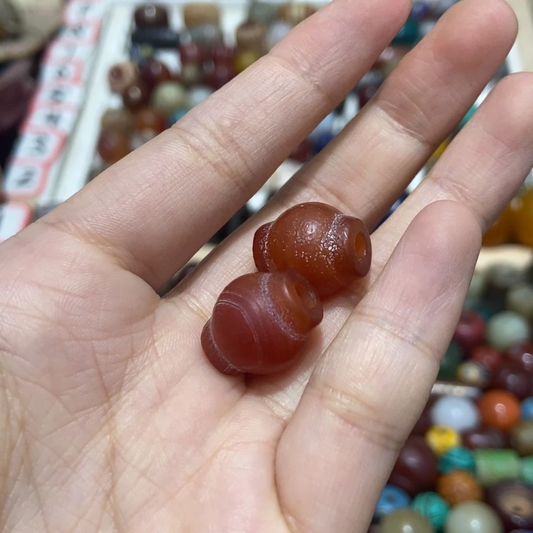 未镶嵌颈饰玛瑙/玉髓百***?