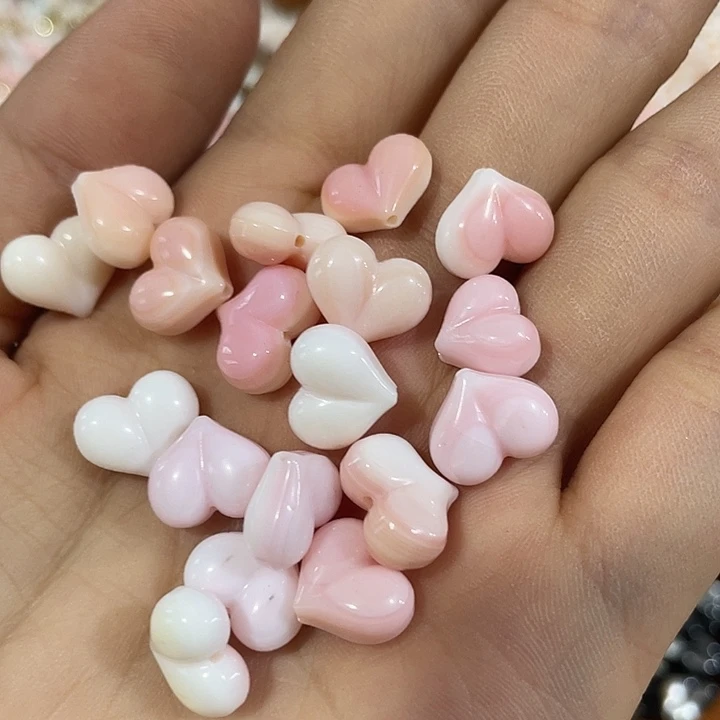 玛瑙/玉髓合金珠宝半成品一颗女皇贝竖孔屁桃