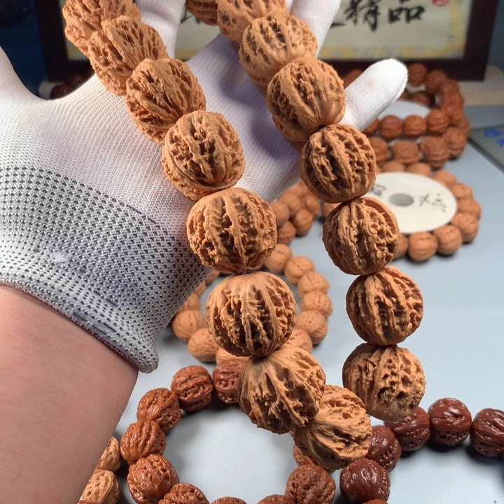 文玩核桃吊坠粗筋核桃