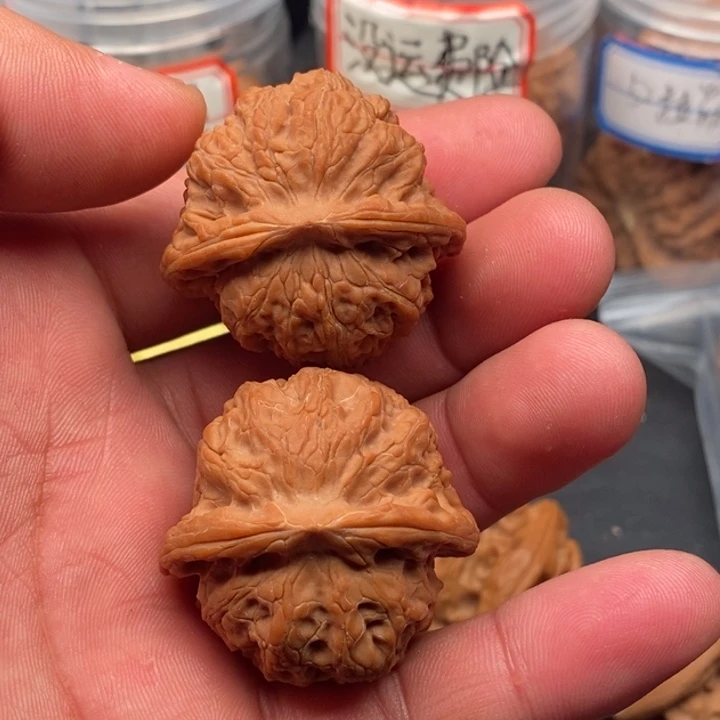 文玩核桃把件血麒麟38