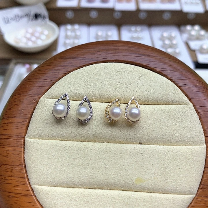银S925镶嵌耳钉淡水珍珠