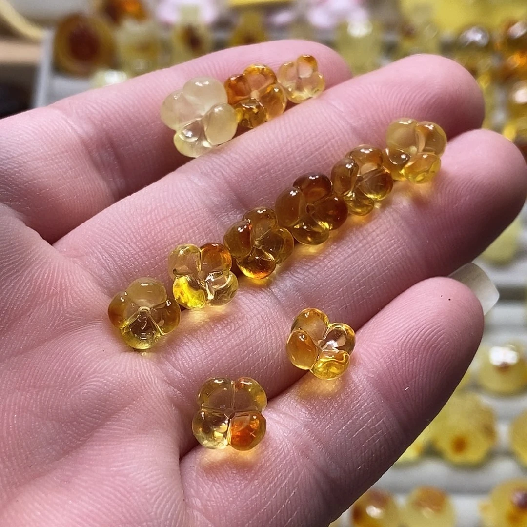 J****琥珀未镶嵌裸石天然琥珀蜜蜡吊坠