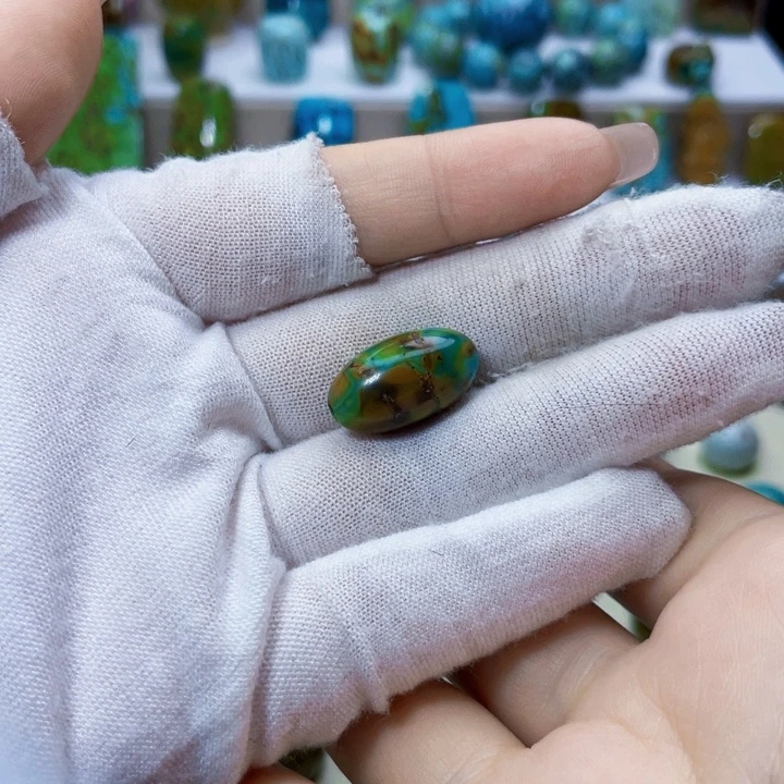 绿松石未镶嵌饰品