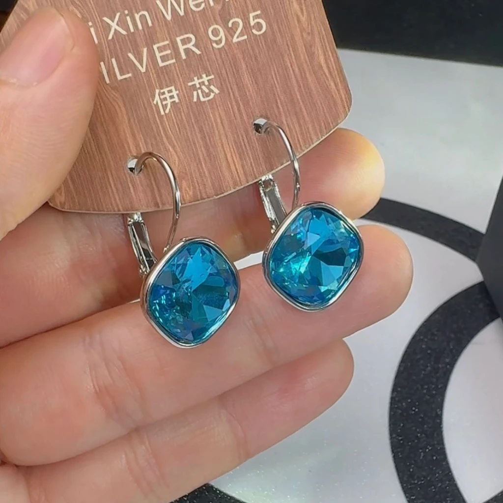 铜合金耳饰 小清新湖水蓝色晶晶耳扣超闪小众设计感耳环