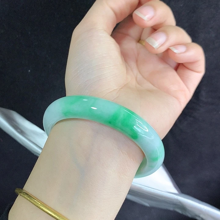 翡翠未镶嵌手镯56圈6228阳绿飘花