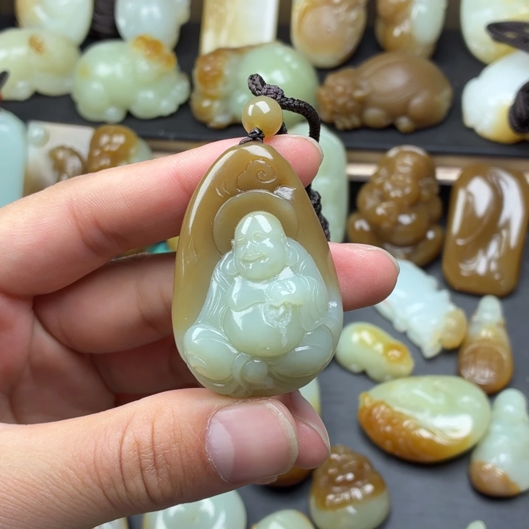 和田玉（糖玉）未镶嵌颈饰