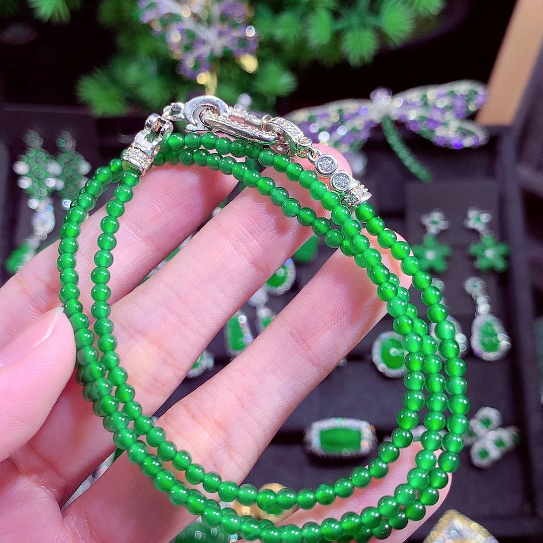 颈饰未镶嵌翡翠天然