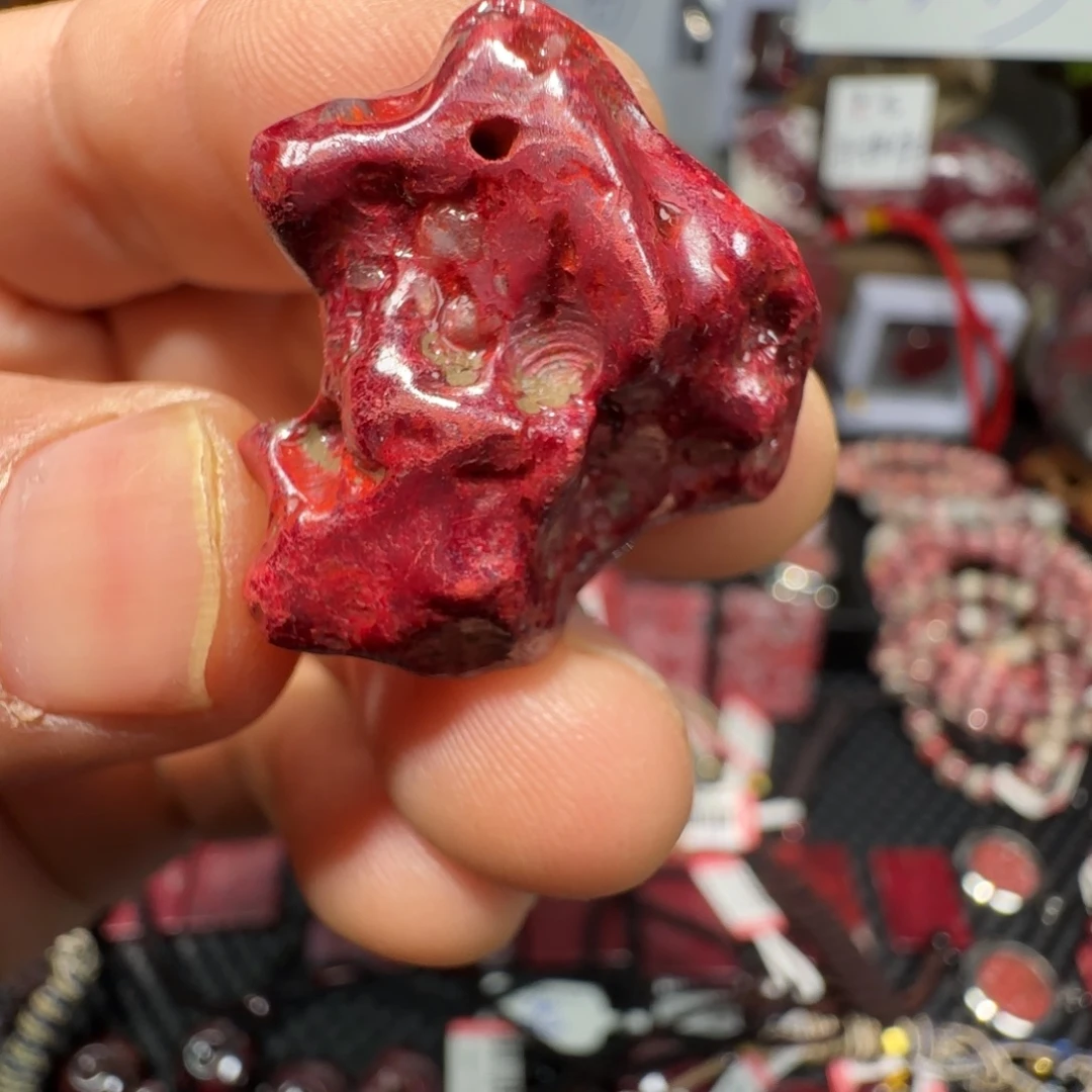 天然辰砂朱砂原矿无根砂吊坠