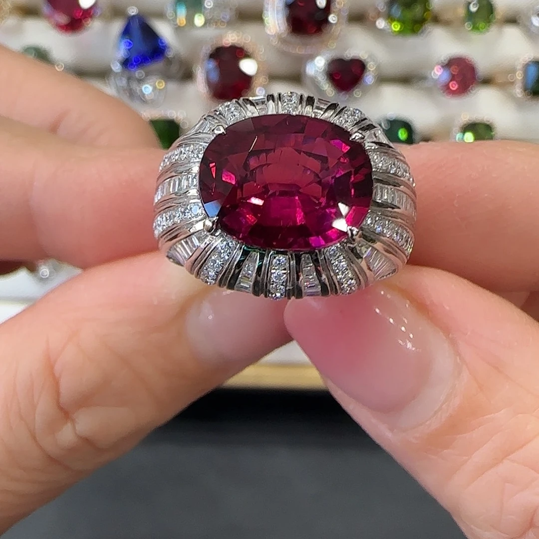 戒指18K金镶嵌碧玺5.35ct