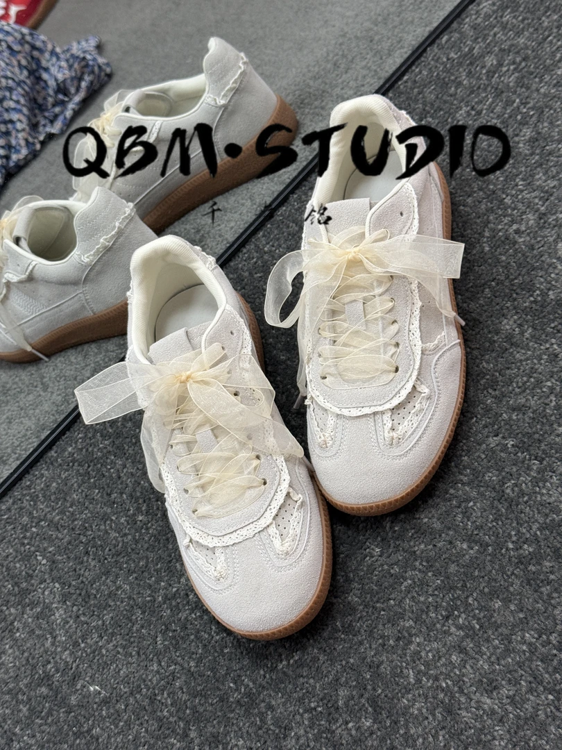 真皮小白鞋女配裙子2025夏季新款百搭休闲板鞋蕾丝鞋子芭蕾德训鞋