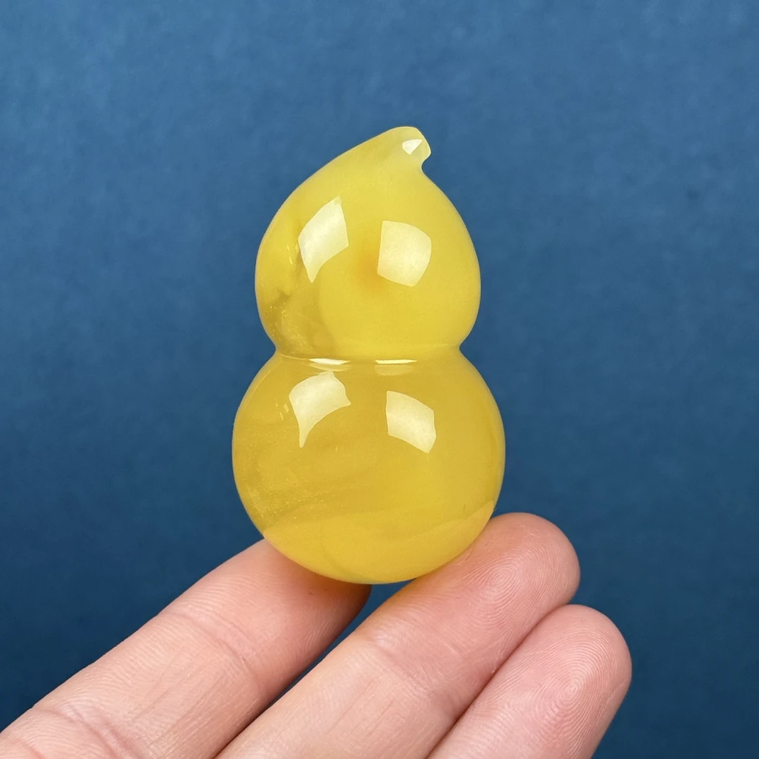 H33-19天然蜜蜡 精品微微瑕满蜡葫芦 28*47mm支持复检假一罚十