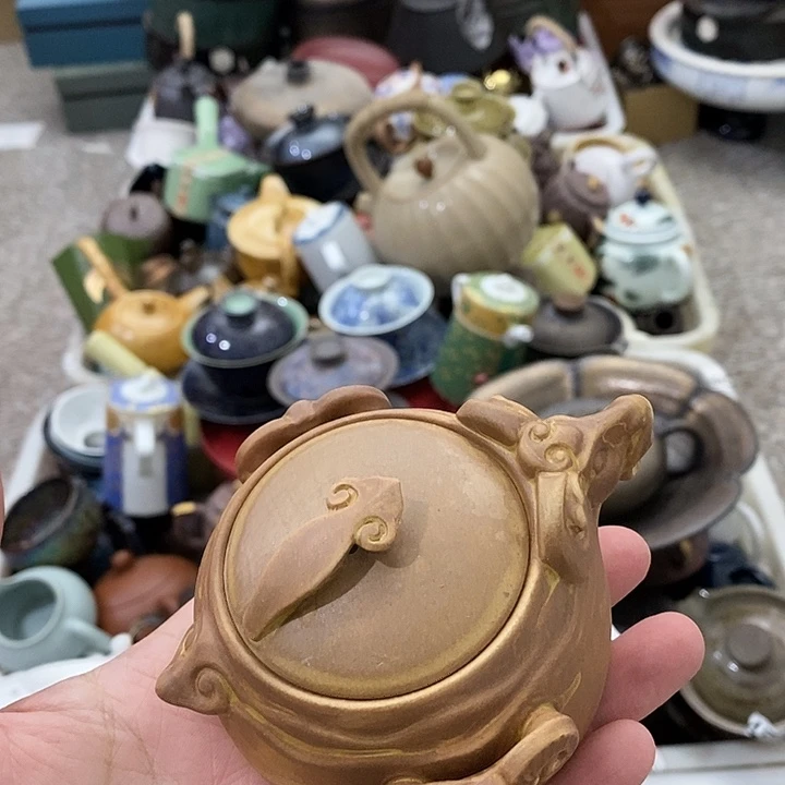 陶瓷艺术品及陶瓷壶壶