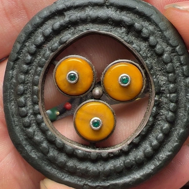 我们都会在这里等