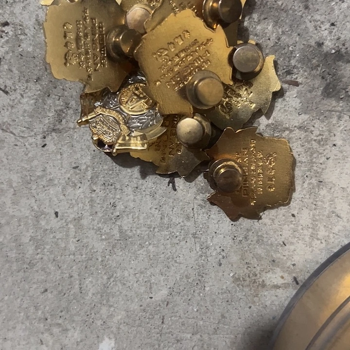 雷***云其他日用百货手工艺品