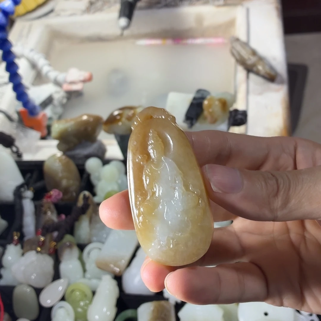 颈饰未镶嵌和田玉