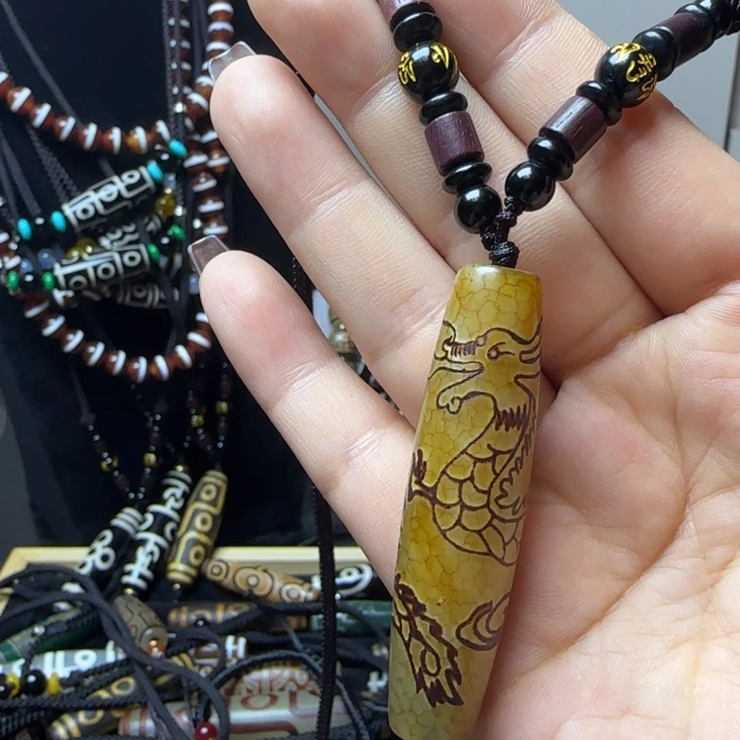 玛瑙/玉髓合金颈饰
