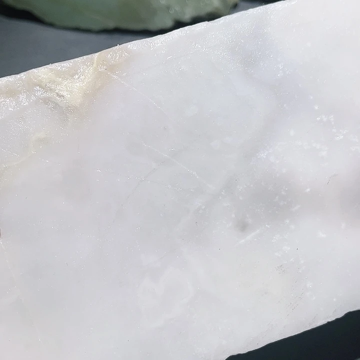 和田玉（糖玉）未镶嵌珠宝奇石