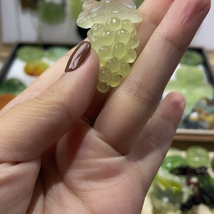 蛇纹石玉未镶嵌挂件