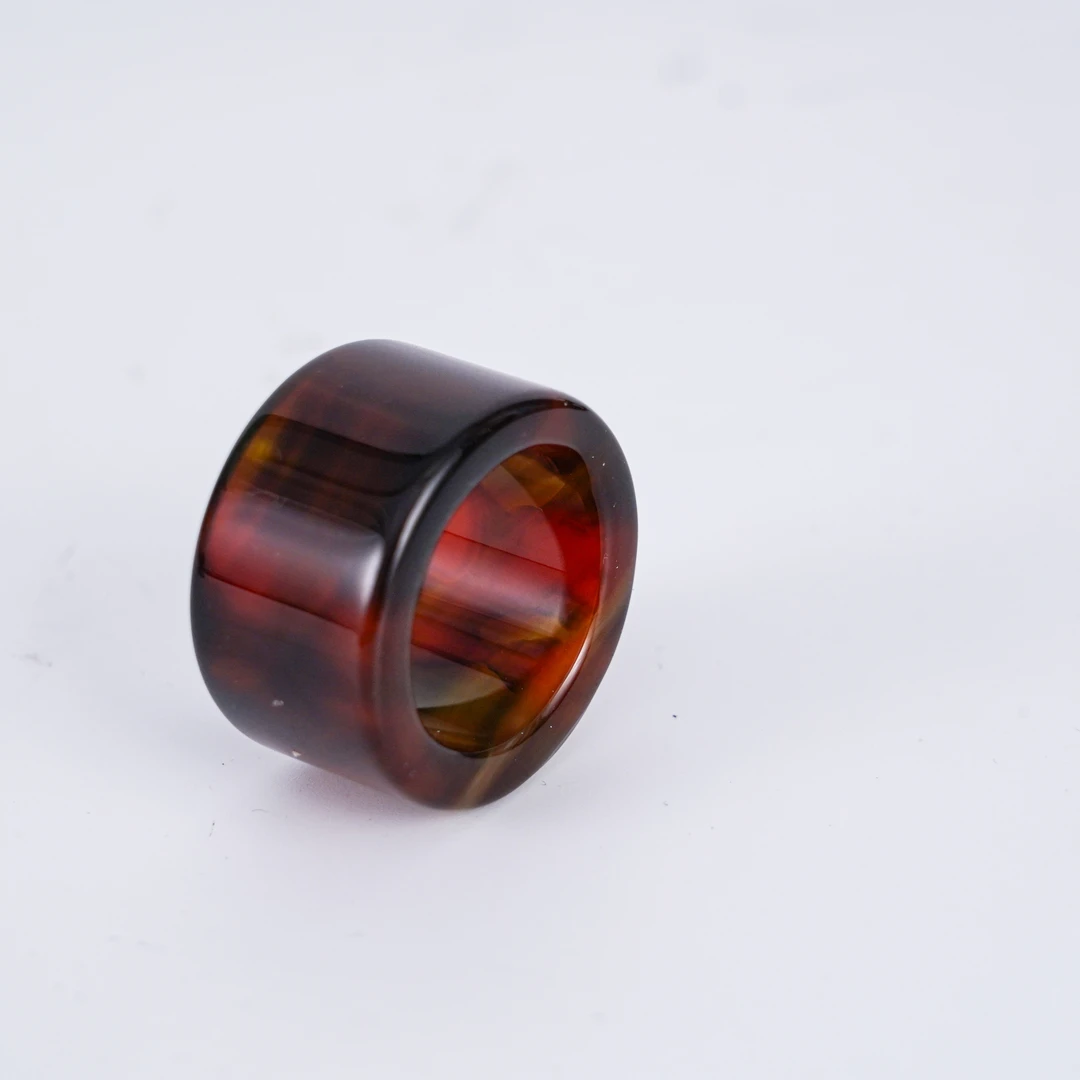 (AC7)LS352 567 玛瑙扳指