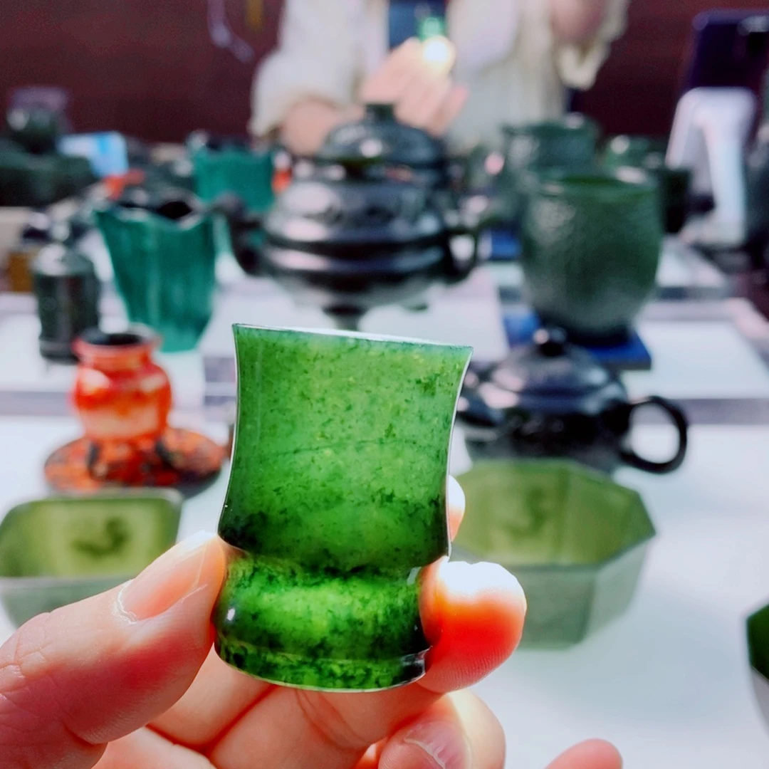 和田玉（青玉）未镶嵌摆件微瑕