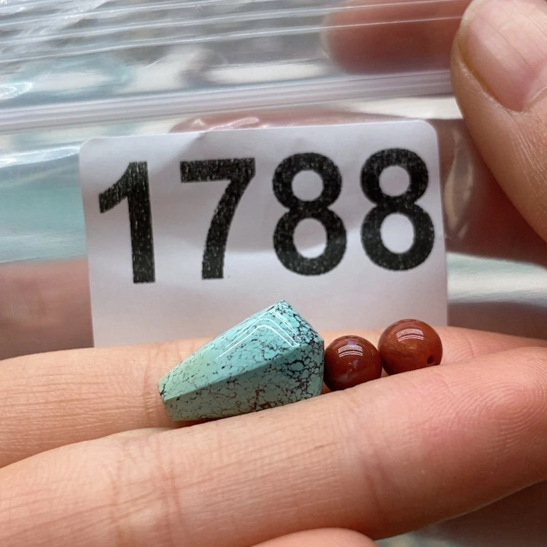 南红玛瑙颈饰未镶嵌