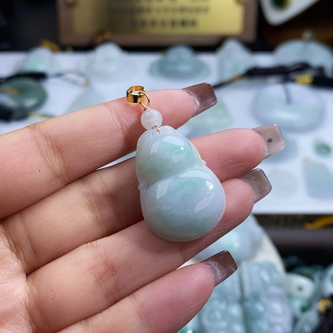 翡翠未镶嵌颈饰7522
