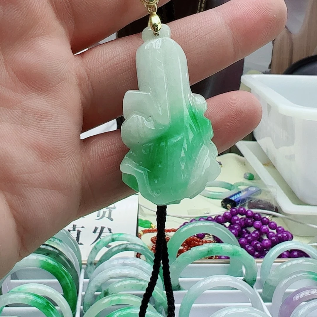 翡翠吊坠(赠链)银S925镶嵌