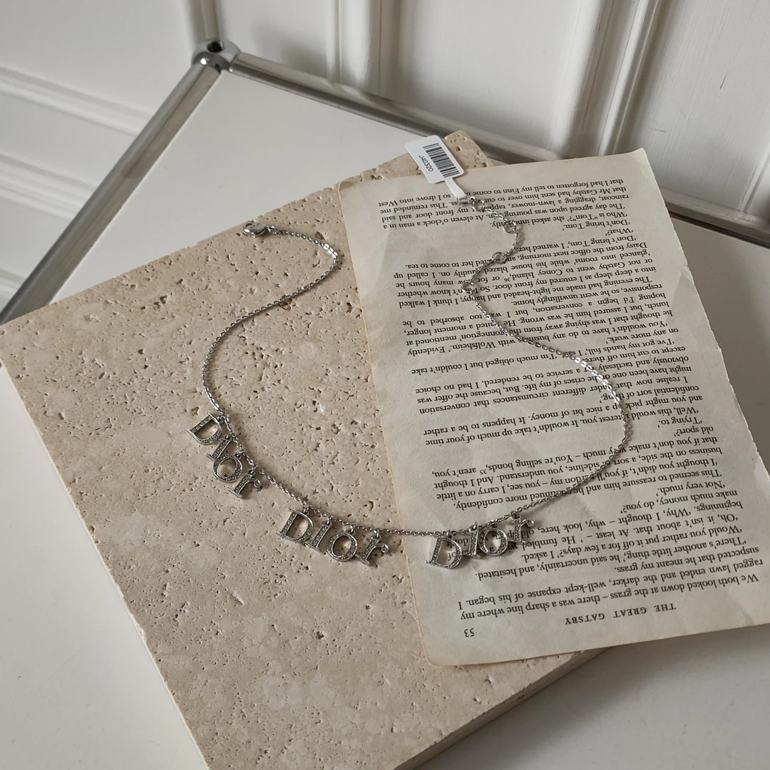 95新 DIOR/迪奥 Azul - 银色亮钻字母流苏吊坠项链40320