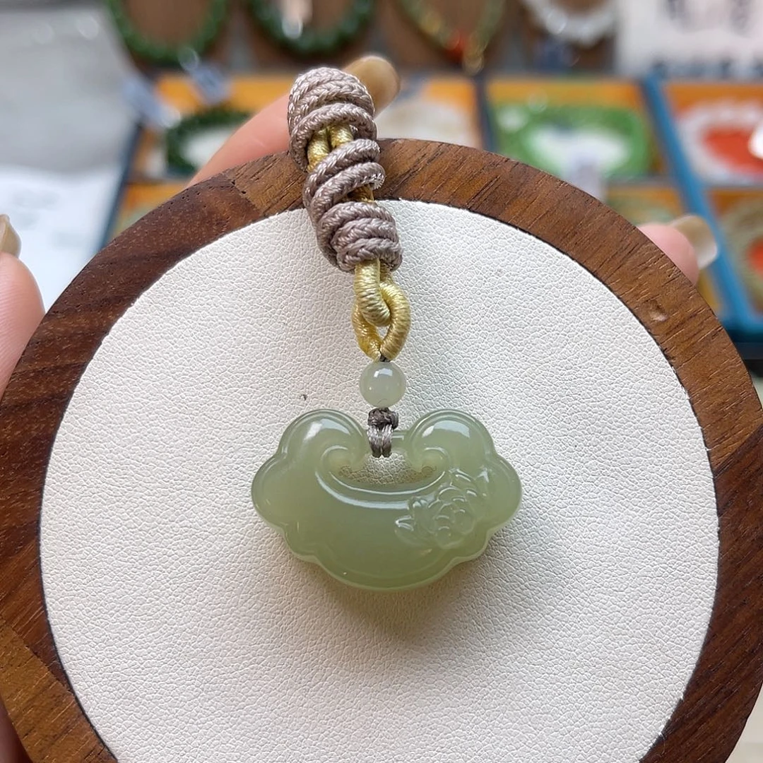 和田玉未镶嵌吊坠(不含链)A24