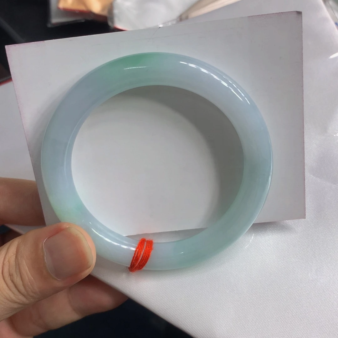 翡翠手镯（圆镯）未镶嵌