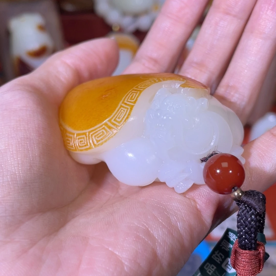 用***7和田玉未镶嵌把件