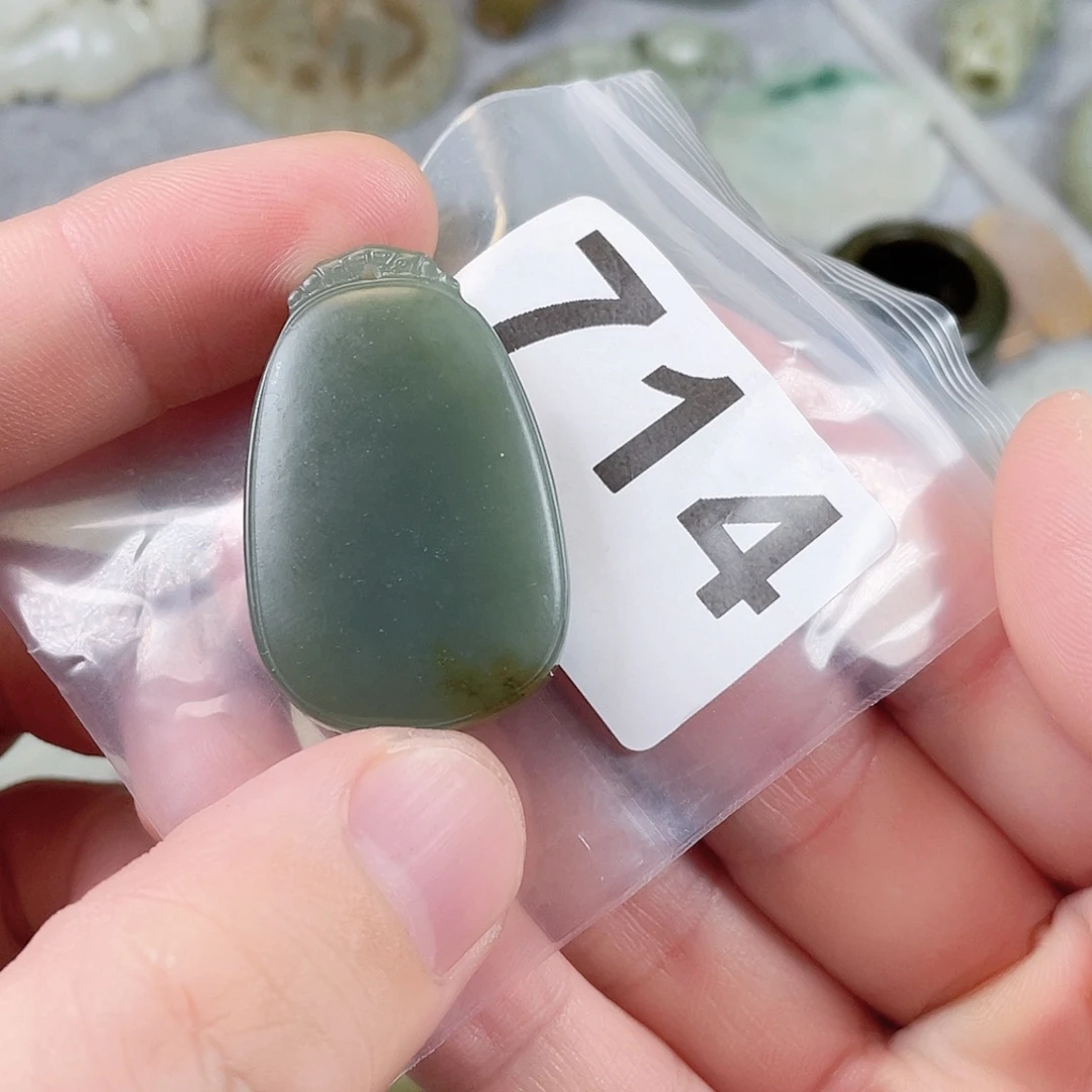 和田玉（糖玉）未镶嵌颈饰