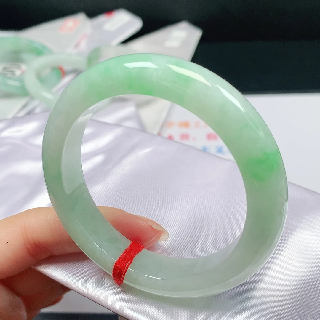 翡翠未镶嵌手镯1565