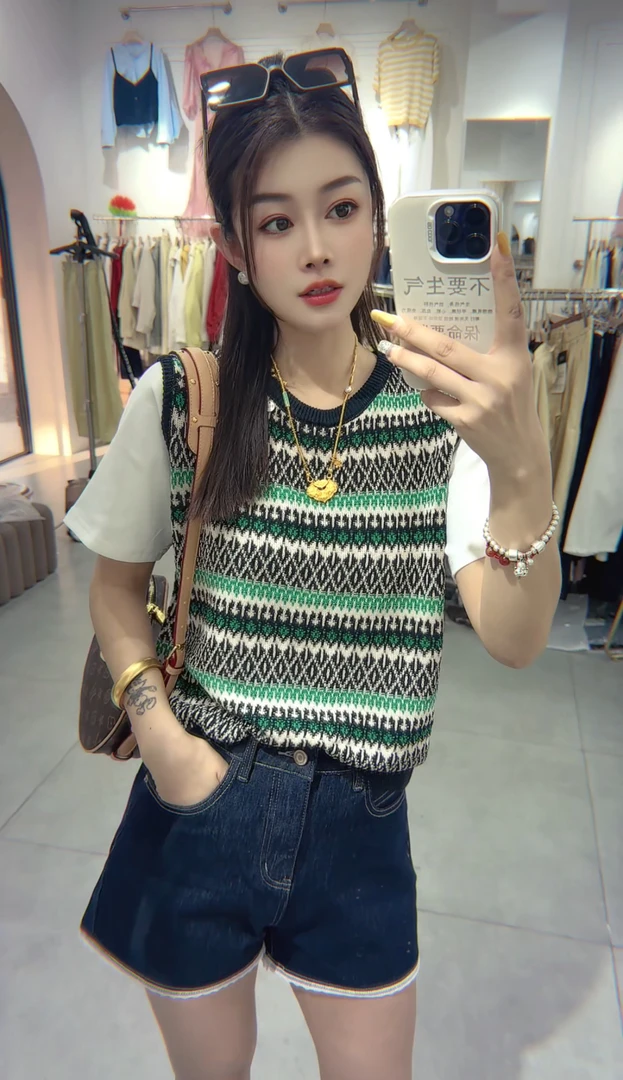 炫彩阁66176【提花拼接针织上衣】