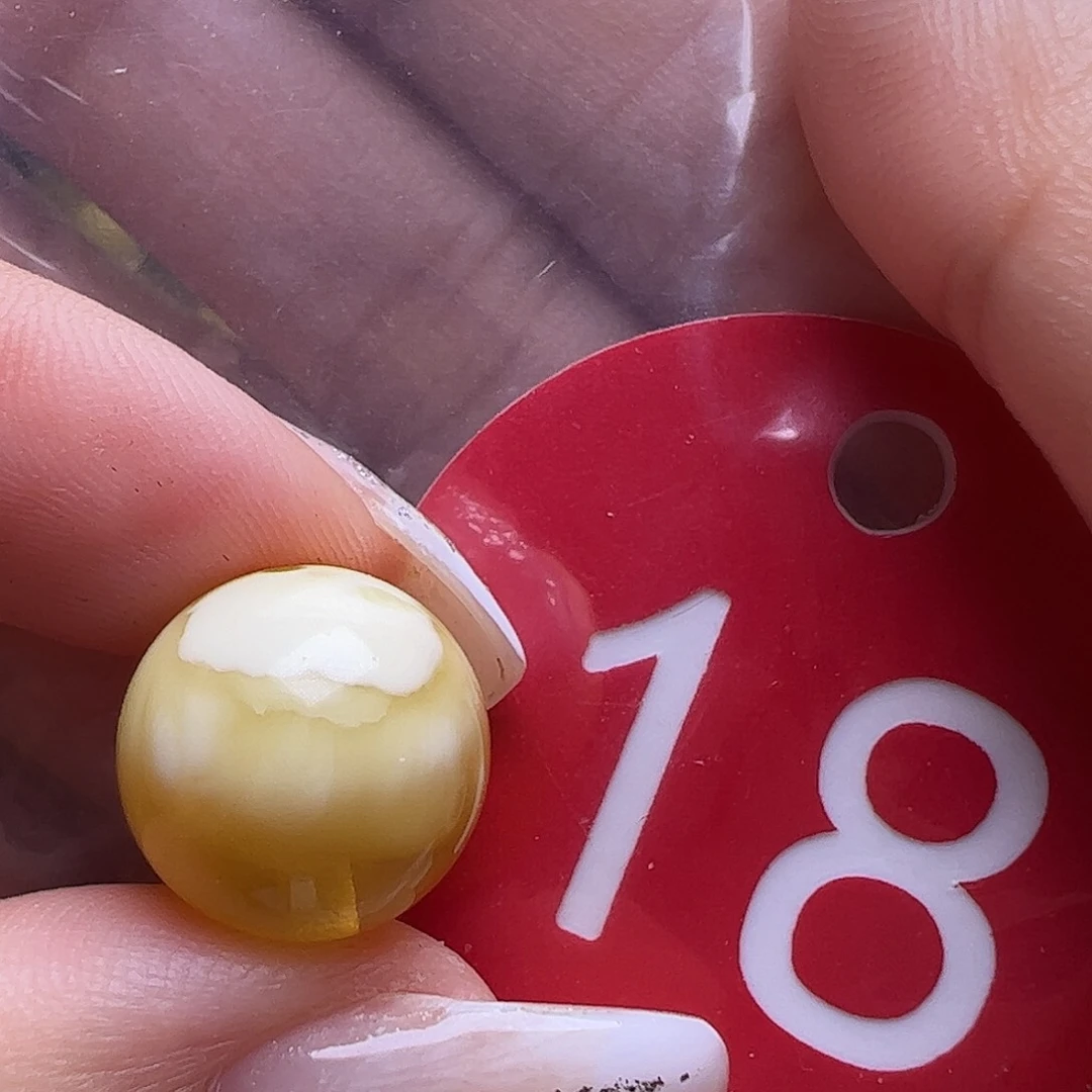 未镶嵌蜜蜡裸石微瑕13.3mm圆珠