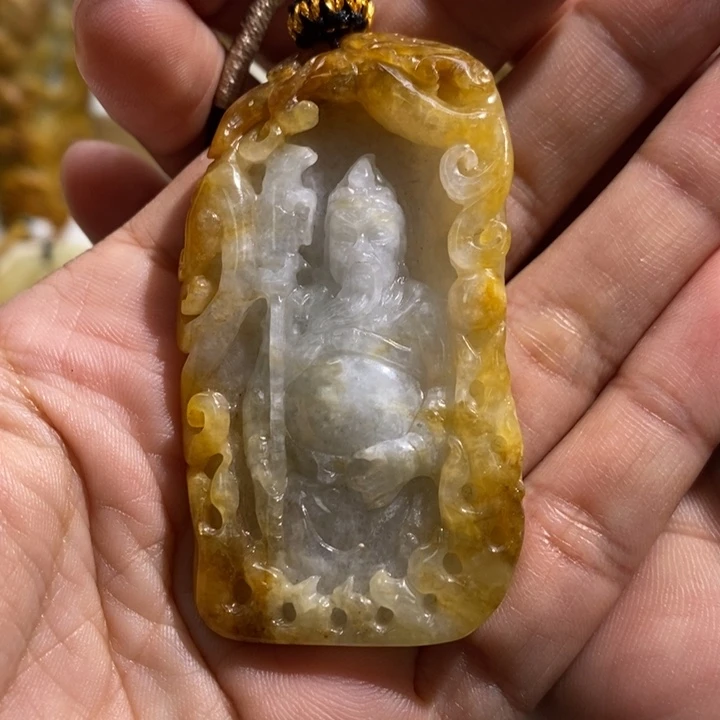 翡翠颈饰未镶嵌一**你翡翠