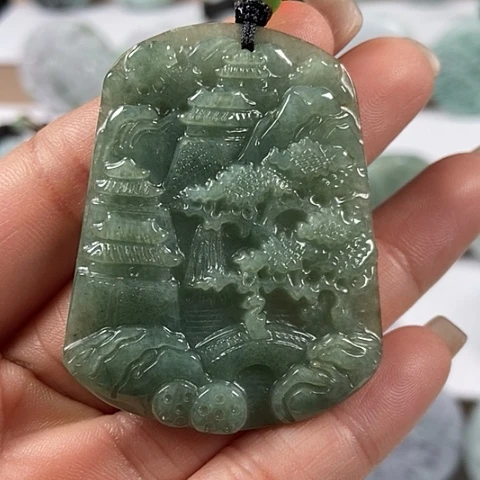 翡翠颈饰未镶嵌山水牌福利