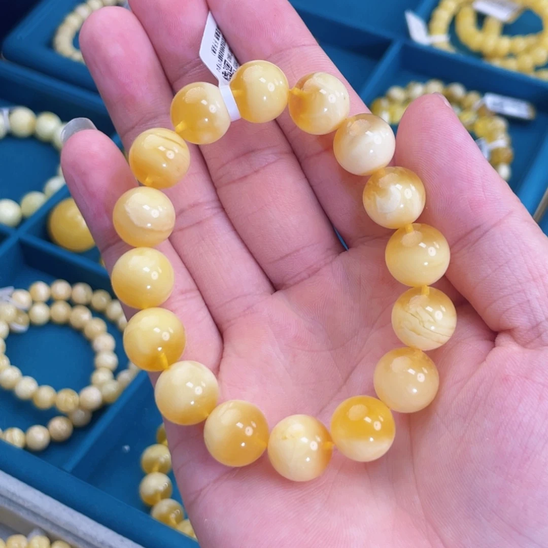 未镶嵌琥珀珠宝奇石113