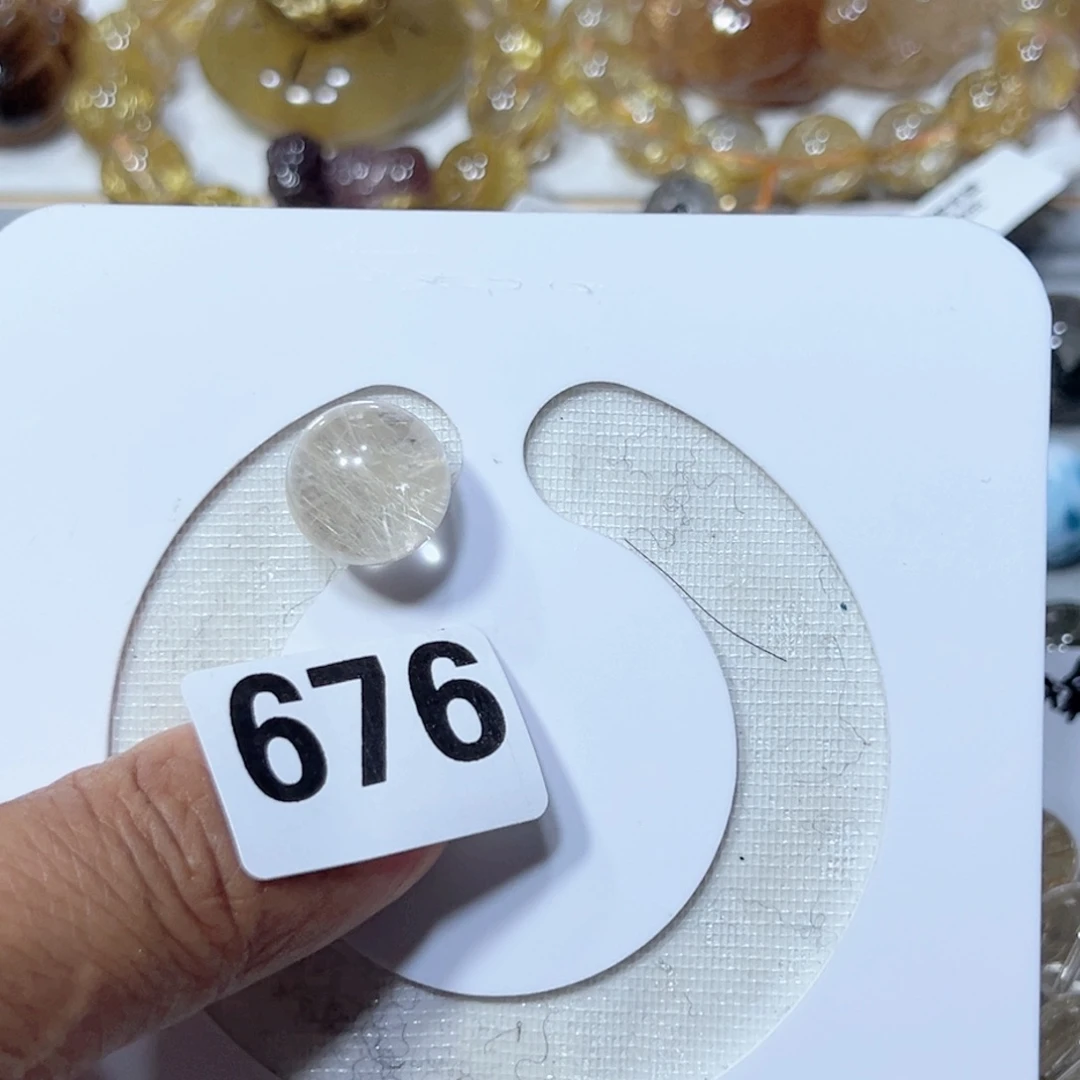 未镶嵌颈饰水晶?****?打孔就不退不换