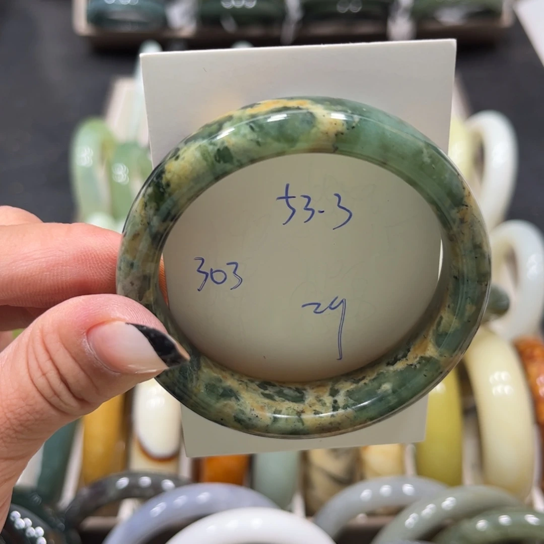 未镶嵌蛇纹石玉手镯