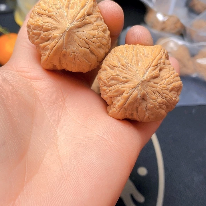 文玩核桃吊坠铁锤妹妹