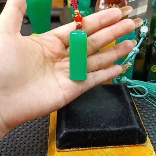 寿山石印石手把件