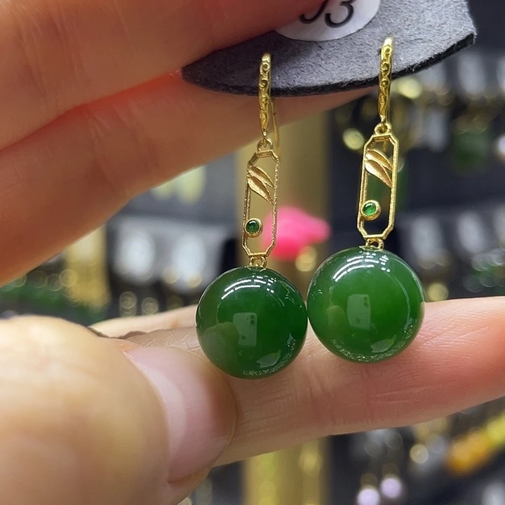 和田玉18K金镶嵌耳饰