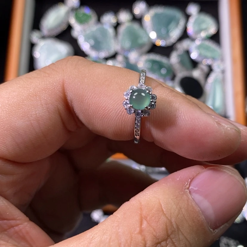 【闪购商品】翡翠颈饰未镶嵌天然