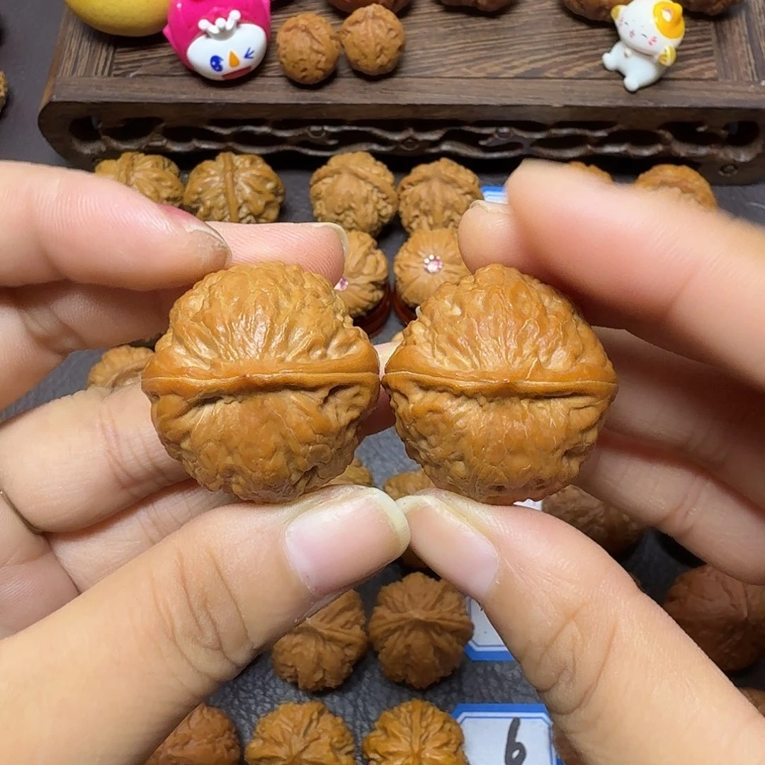 堰***吧文玩核桃把件32尺蛇皮球