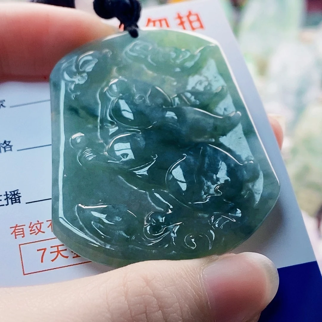 吊坠(不含链)未镶嵌翡翠